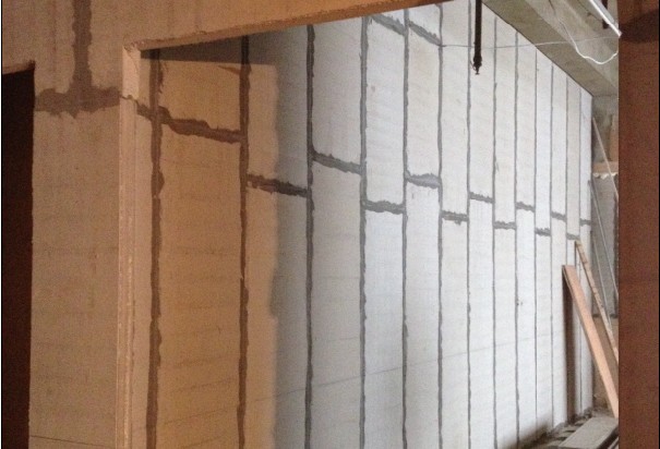 會所內(nèi)部門窗隔墻板施工展示圖二